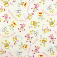 Creme met tasjes en bloemetjes