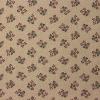 5883 - Beige rood gemleerd met roodgroene takjes