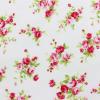 Wit met rode rozenbouquet