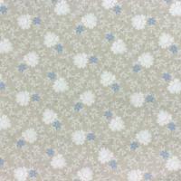 Licht grijs/beige met witte en blauwe bloemen en takjes FQ